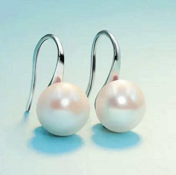 New Silver Faux Pearl Earrings - Picture 3 of 5